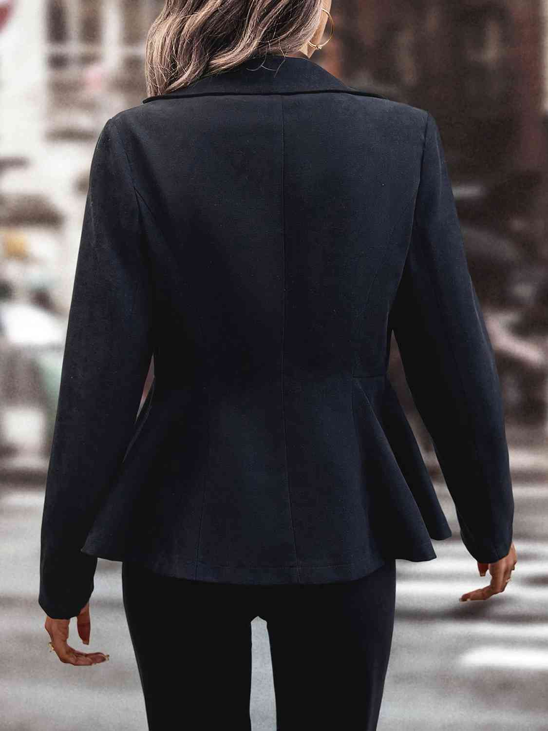 TFE: Buttoned Lapel Collar Long Sleeve Blazer