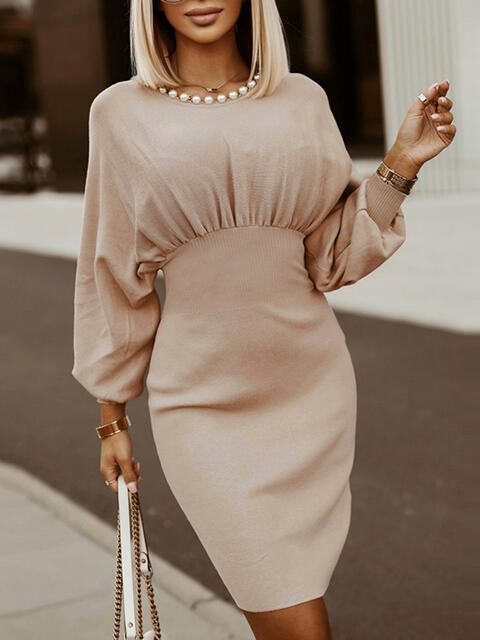 TFE: Dress with a Circular Neckline and Puff Sleeves