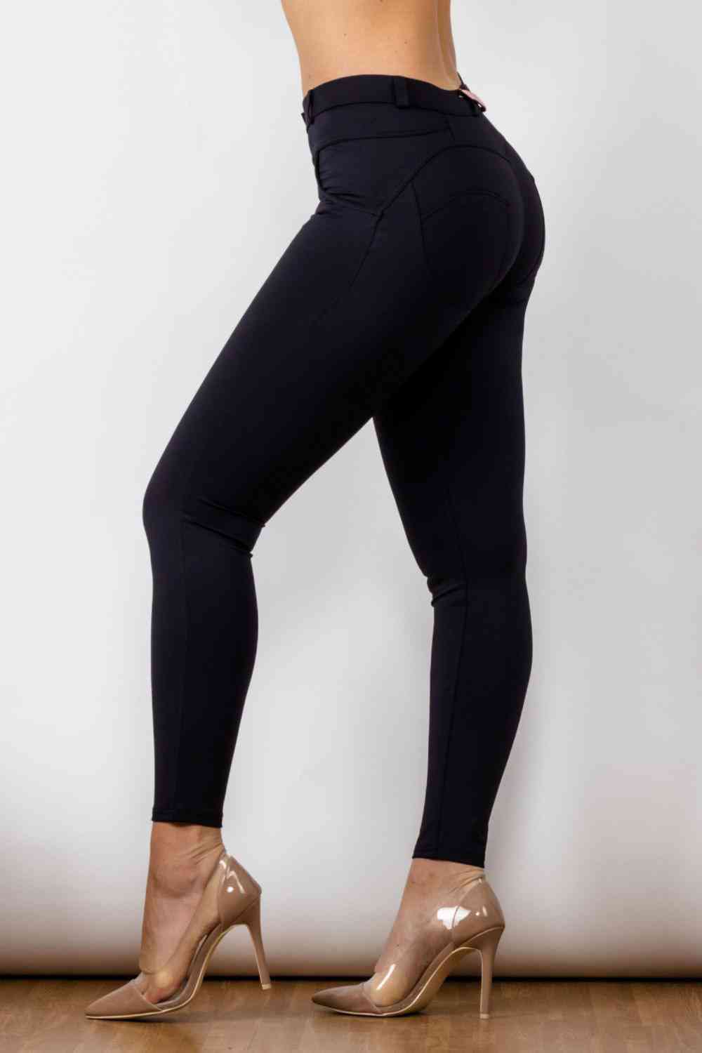 TFE: Full Size Contrast Detail Buttoned Leggings