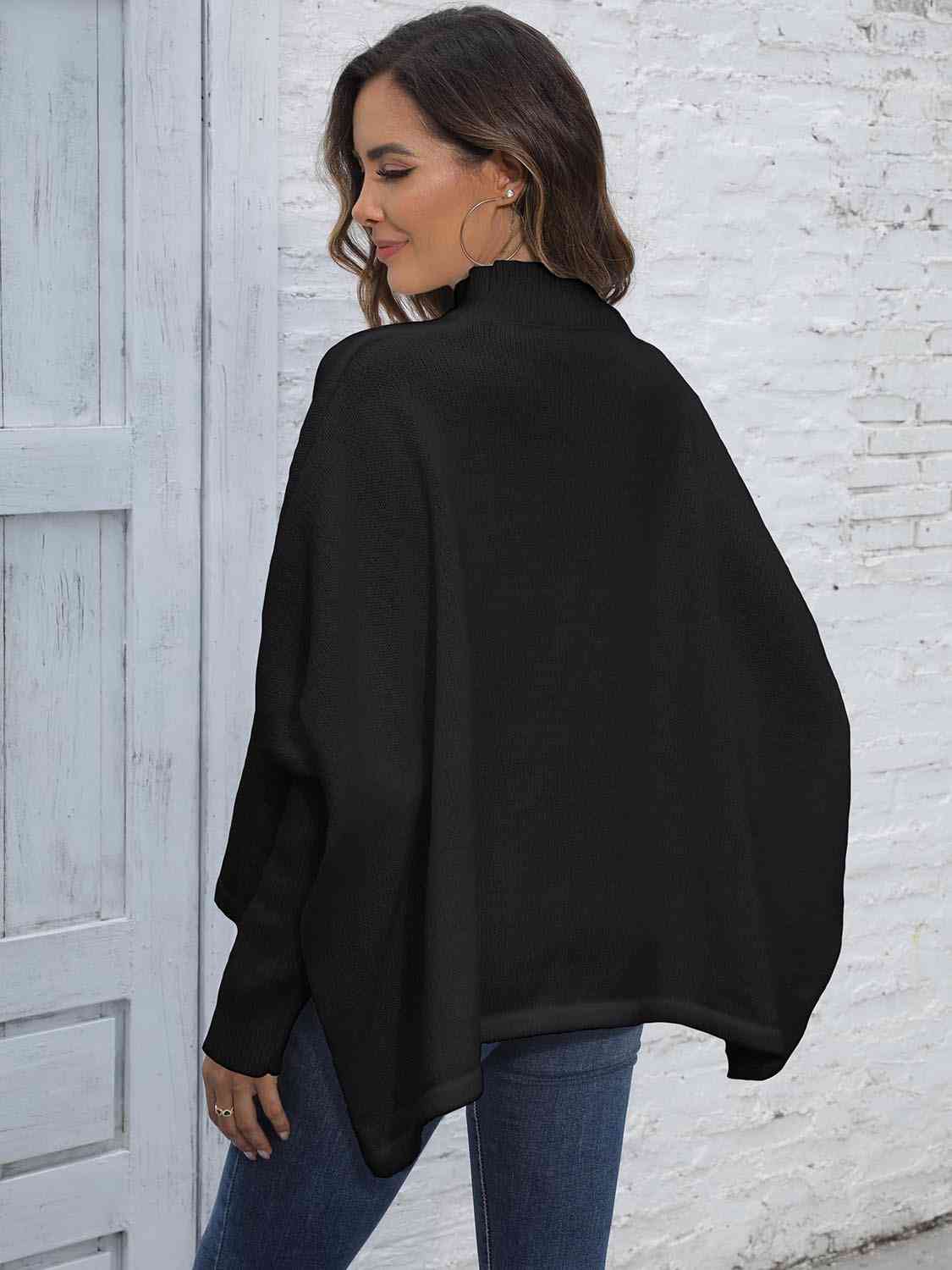 TFE: Sweater with a Relaxed Fit and Unembellished Hem