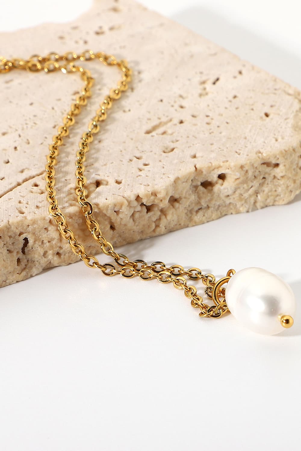 TFE: Freshwater Pearl Pendant Necklace