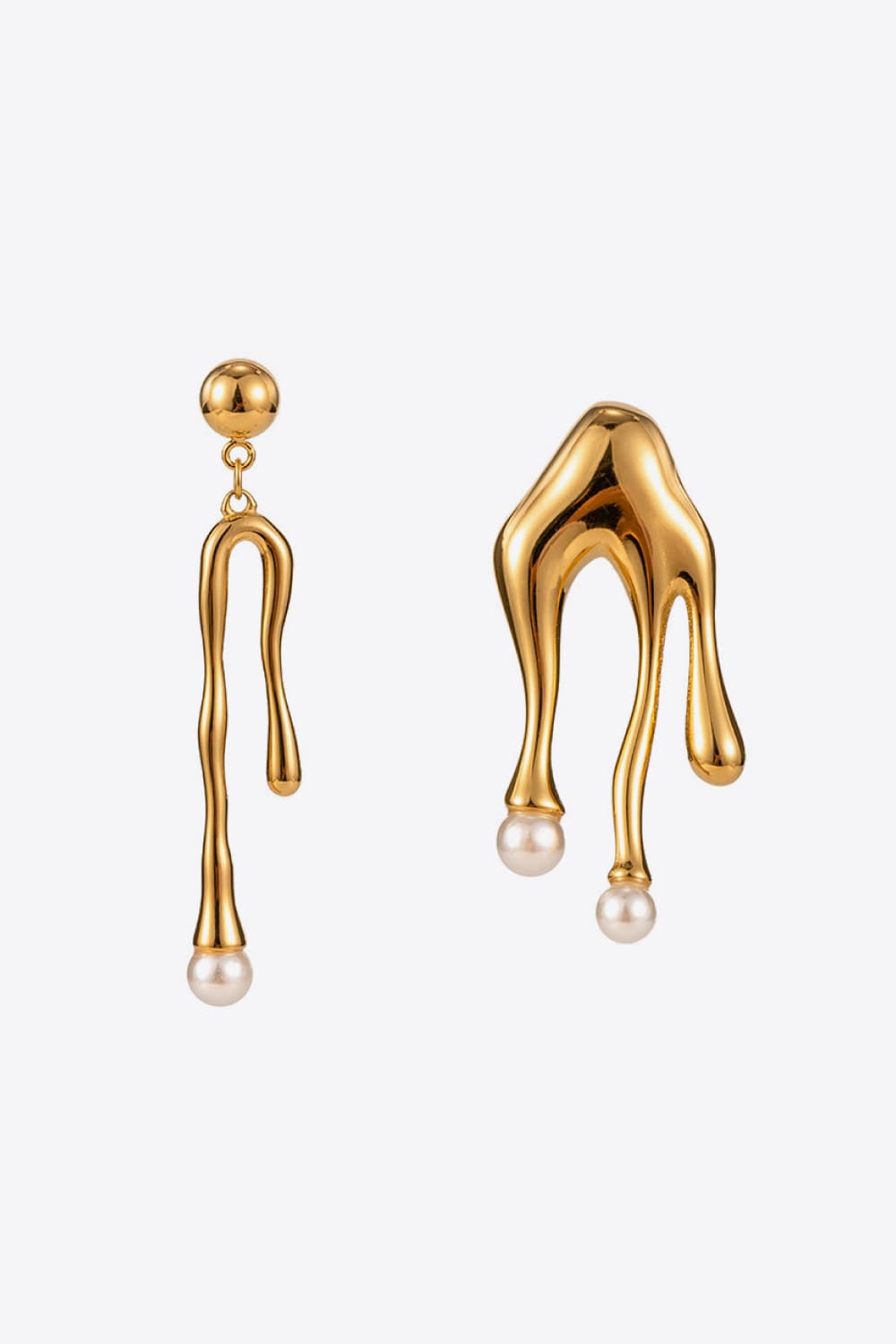 TFE: Dangle Earrings with 18K Gold-Plated Synthetic Pearls