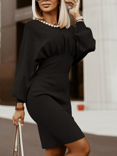 TFE: Dress with a Circular Neckline and Puff Sleeves