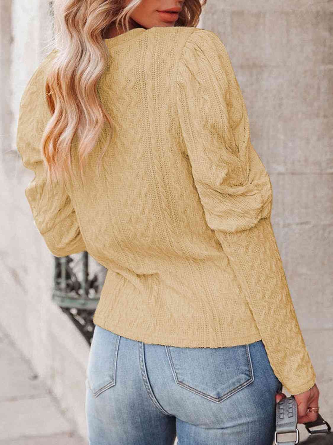 TFE: Knit Top with a Round Neck and Puff Sleeves