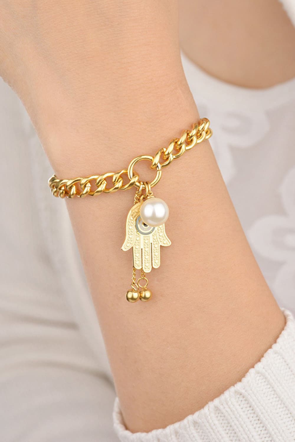 TFE: Chunky Chain Bracelet with Hamsa Hand Charm