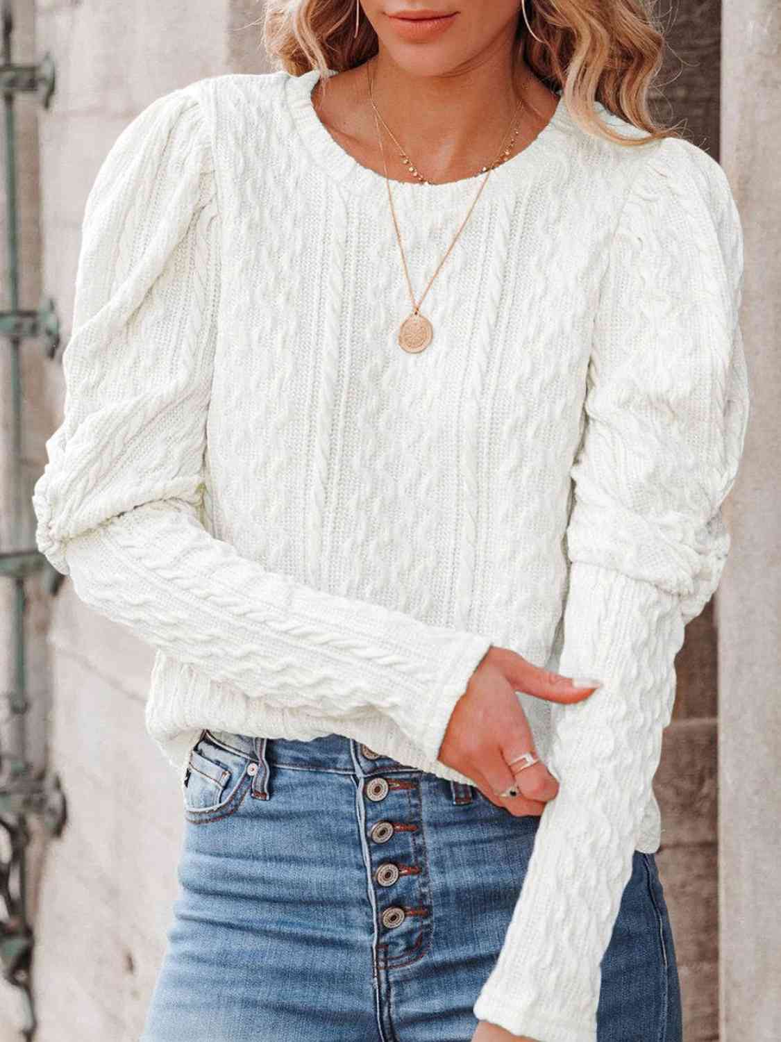 TFE: Knit Top with a Round Neck and Puff Sleeves