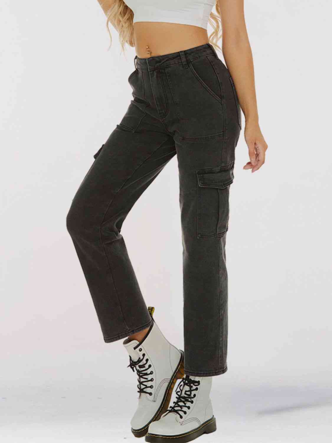 TFE: Straight Leg Jeans with Pockets