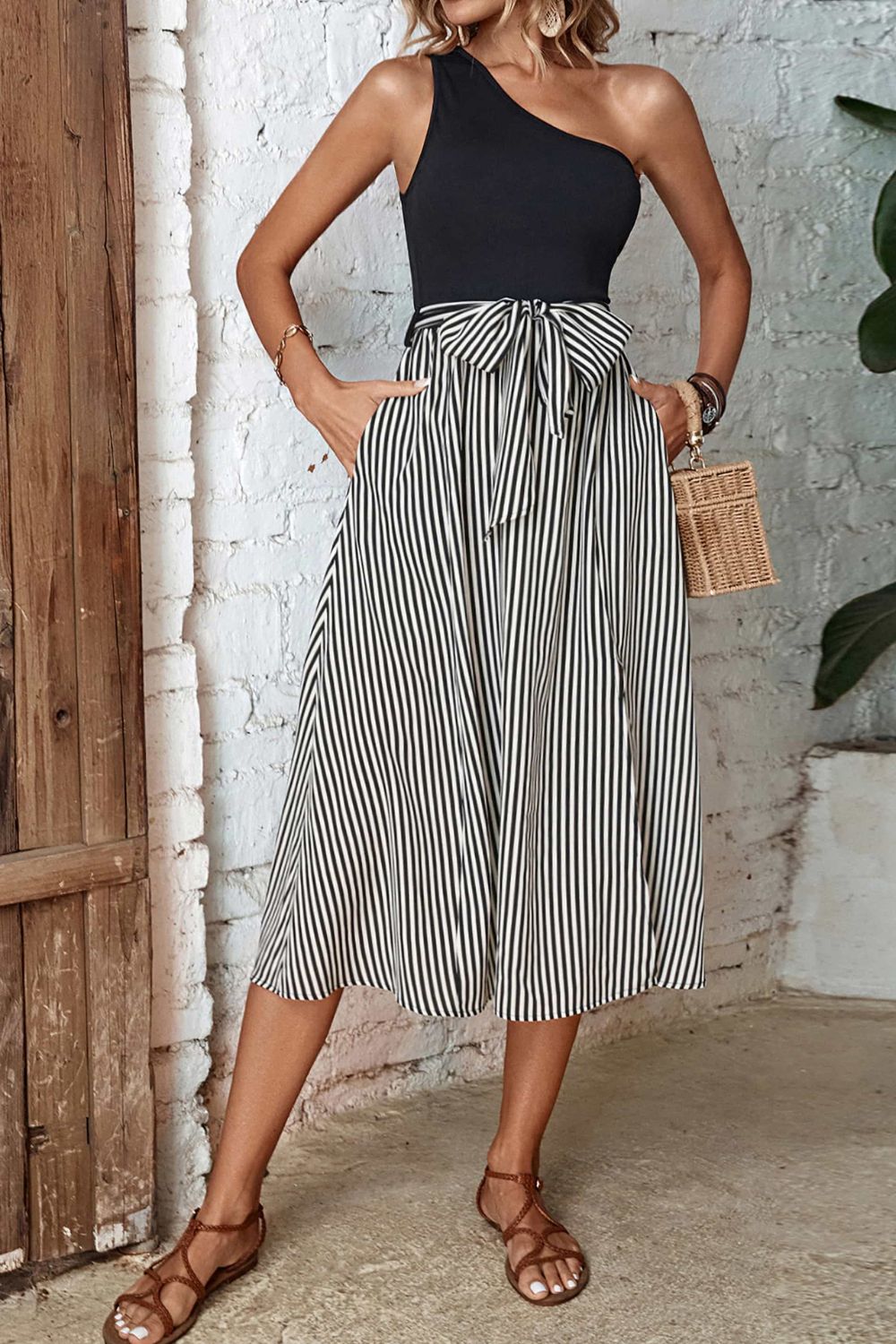 TFE: One-Shoulder Stunner - Chic Striped Slit Dress