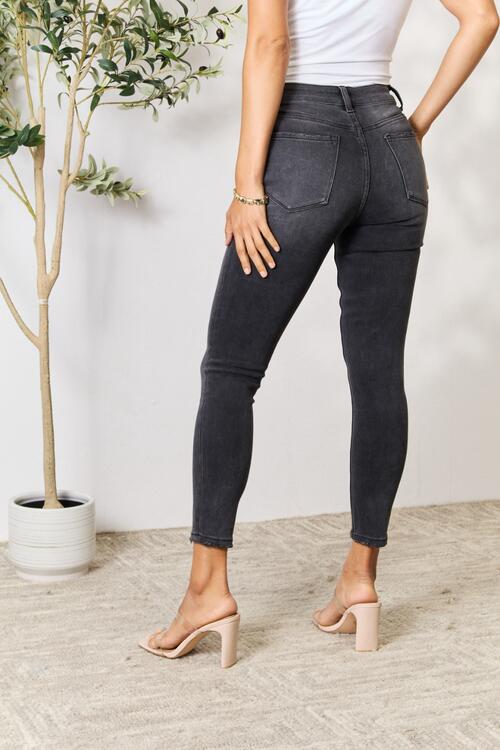 TFE: Cropped Skinny Jeans