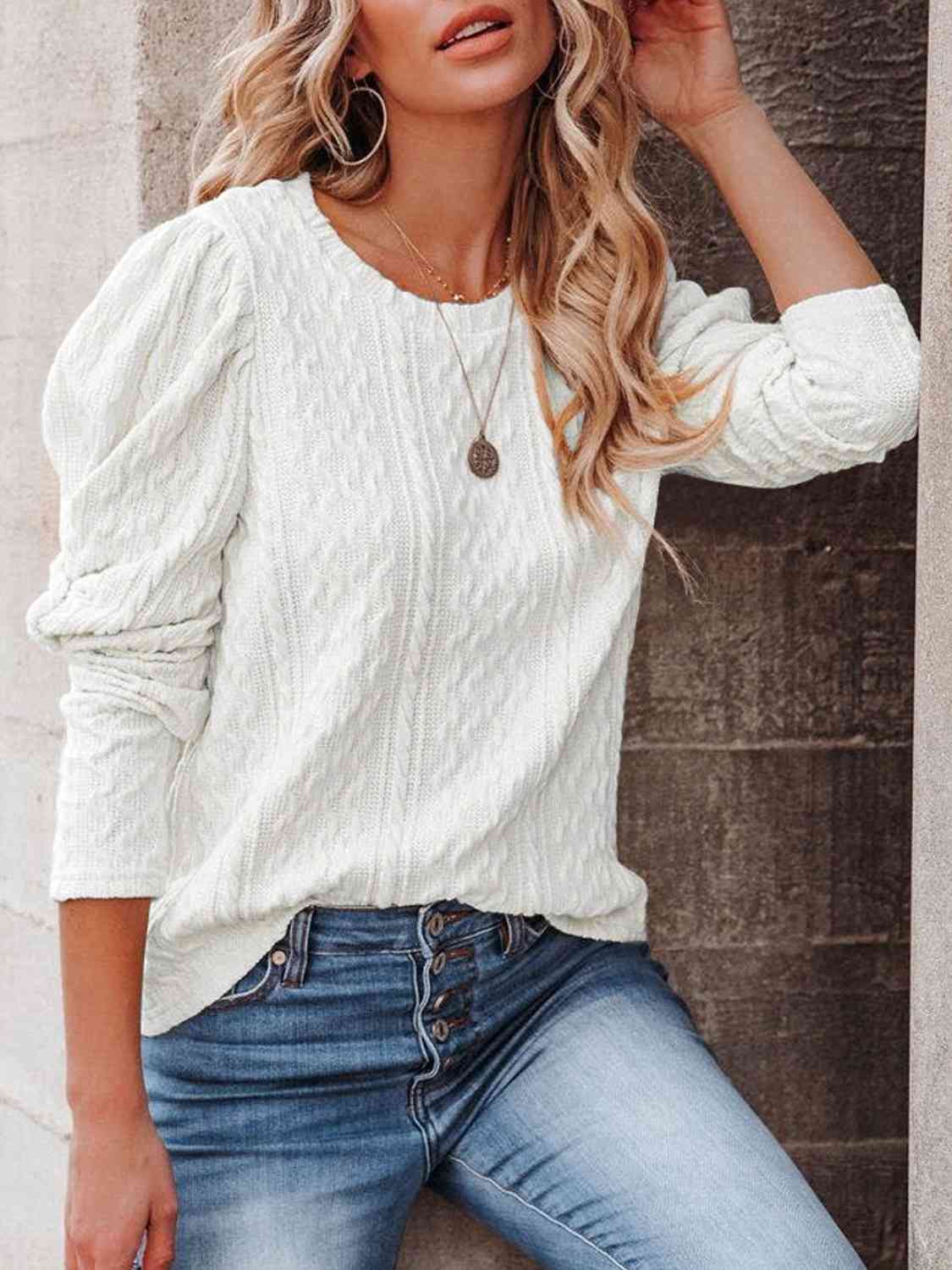 TFE: Knit Top with a Round Neck and Puff Sleeves